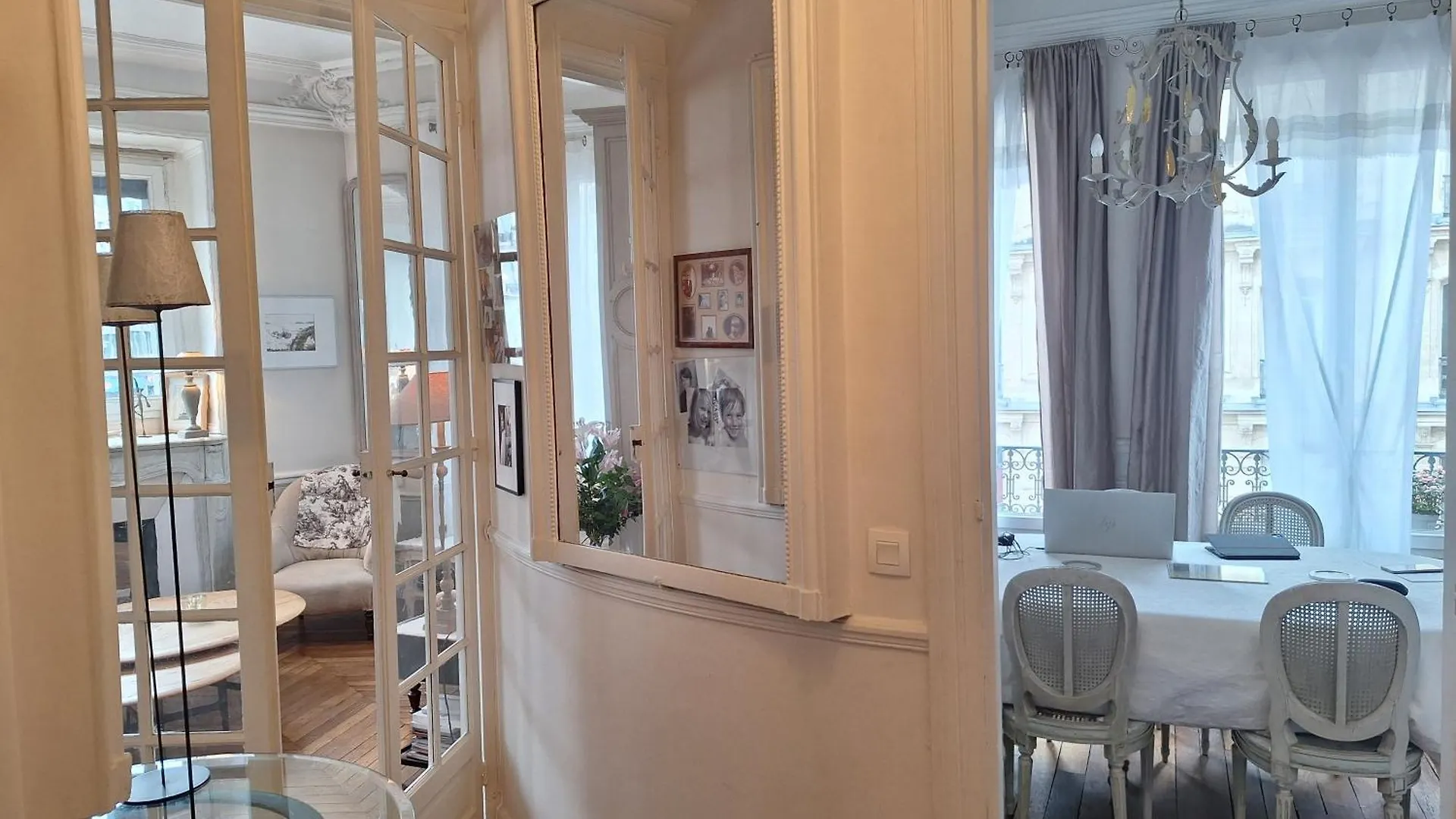Appartement Plein Centre Charmant Et Lumineux Parijs Frankrijk